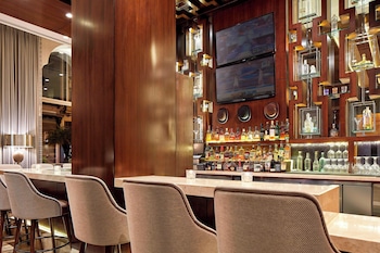 hotel adagio autograph collection