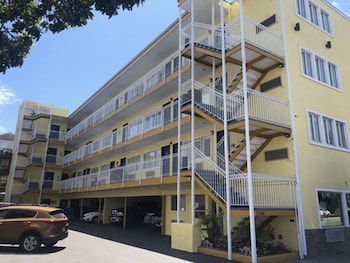 presidio parkway inn