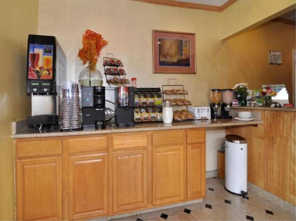 presidio parkway inn