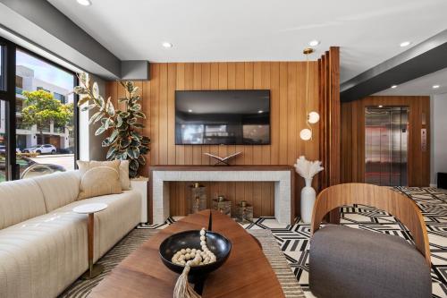 infinity hotel san francisco tapestry collection by hilton