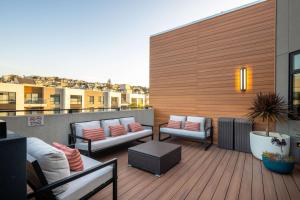 infinity hotel san francisco tapestry collection by hilton