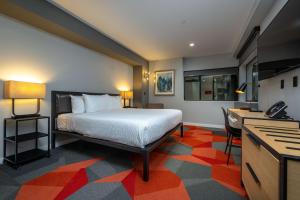 infinity hotel san francisco tapestry collection by hilton