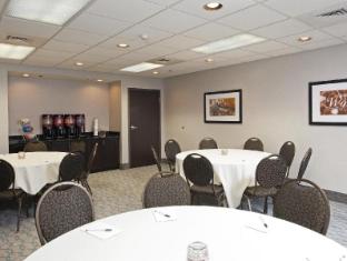 hampton inn and suites chicago lincolnshire