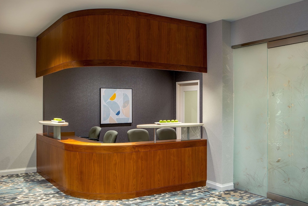 doubletree by hilton chicago north shore conference center