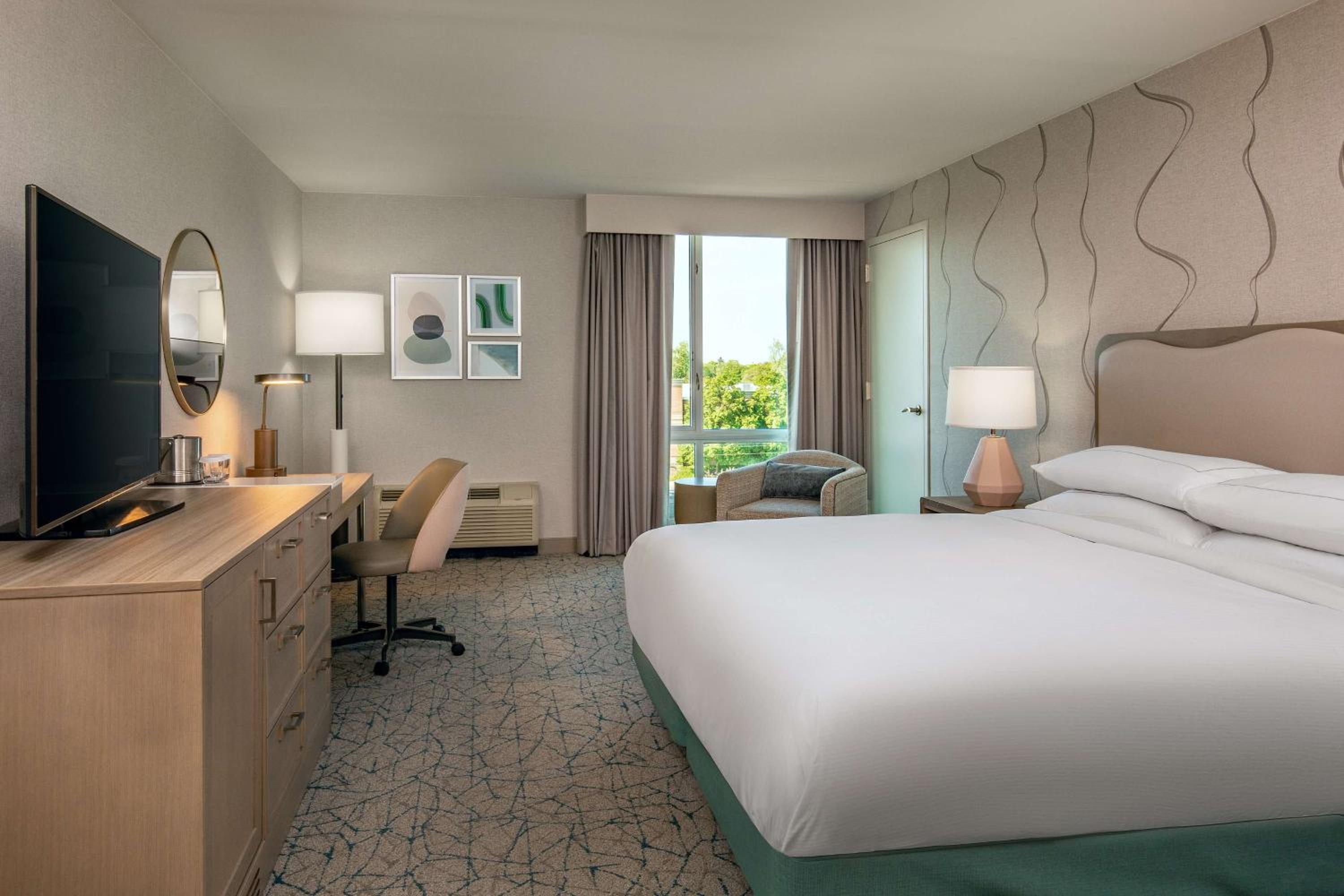 doubletree by hilton chicago north shore conference center