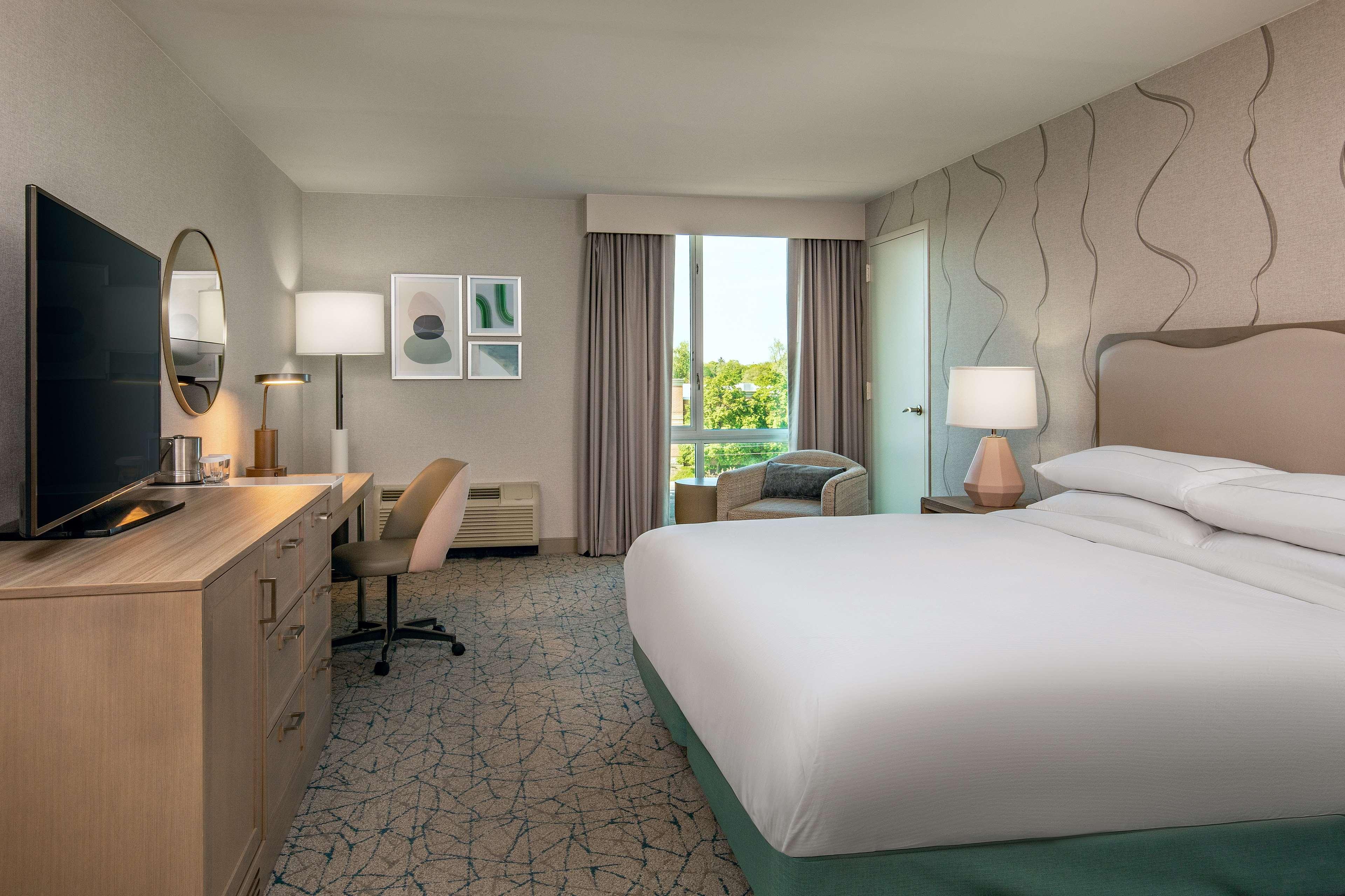 doubletree by hilton chicago north shore conference center