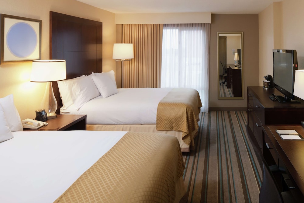 doubletree by hilton chicago north shore conference center