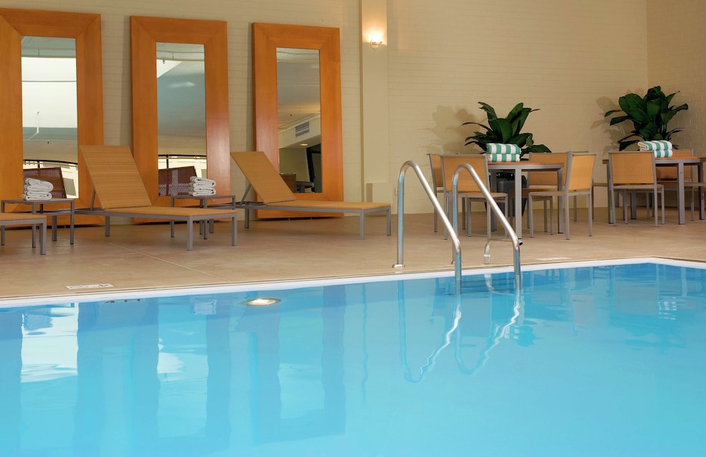 doubletree by hilton chicago north shore conference center
