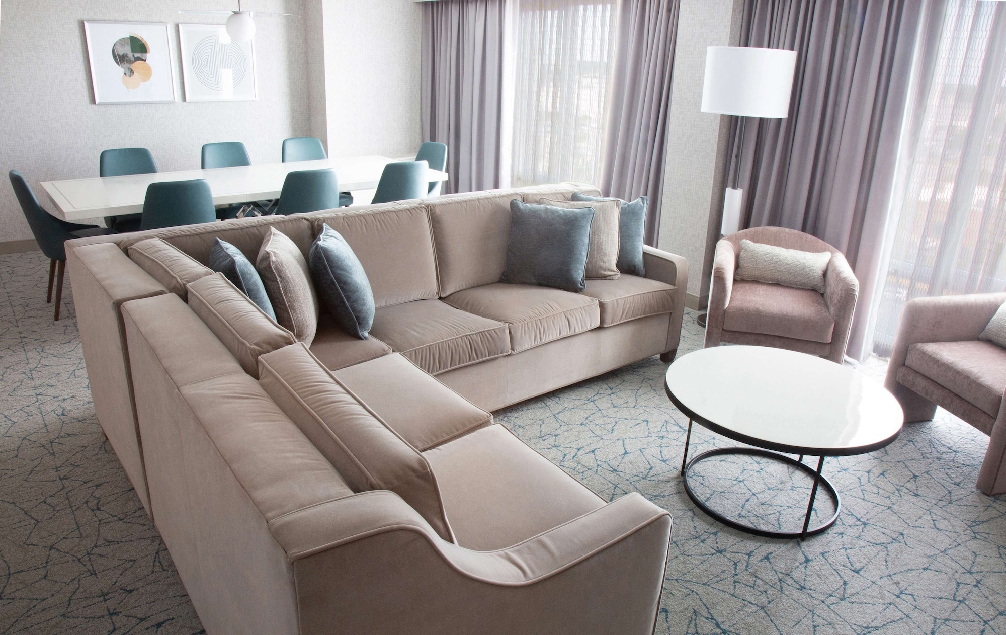 doubletree by hilton chicago north shore conference center