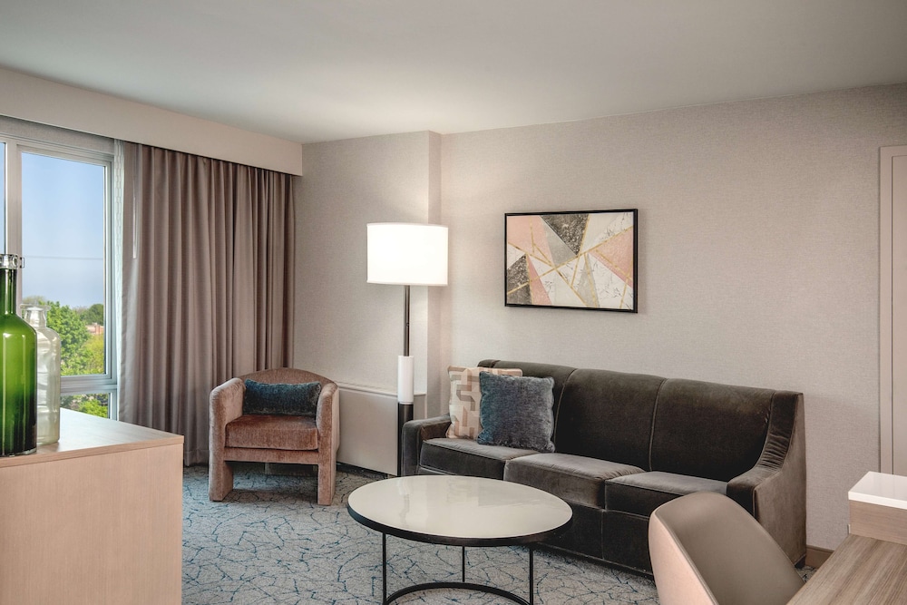 doubletree by hilton chicago north shore conference center