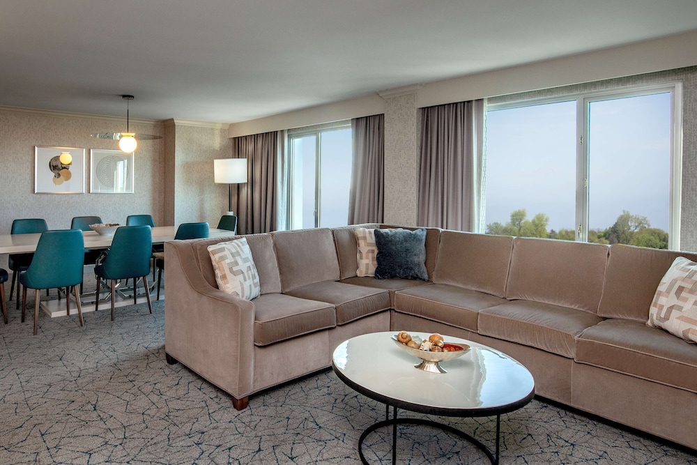 doubletree by hilton chicago north shore conference center