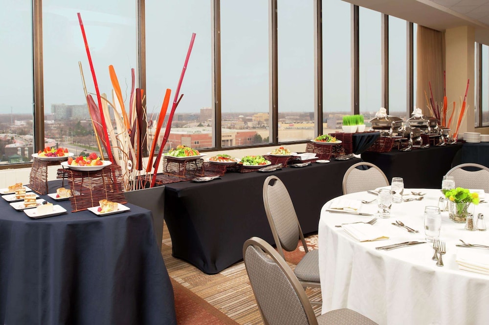doubletree by hilton chicago north shore conference center