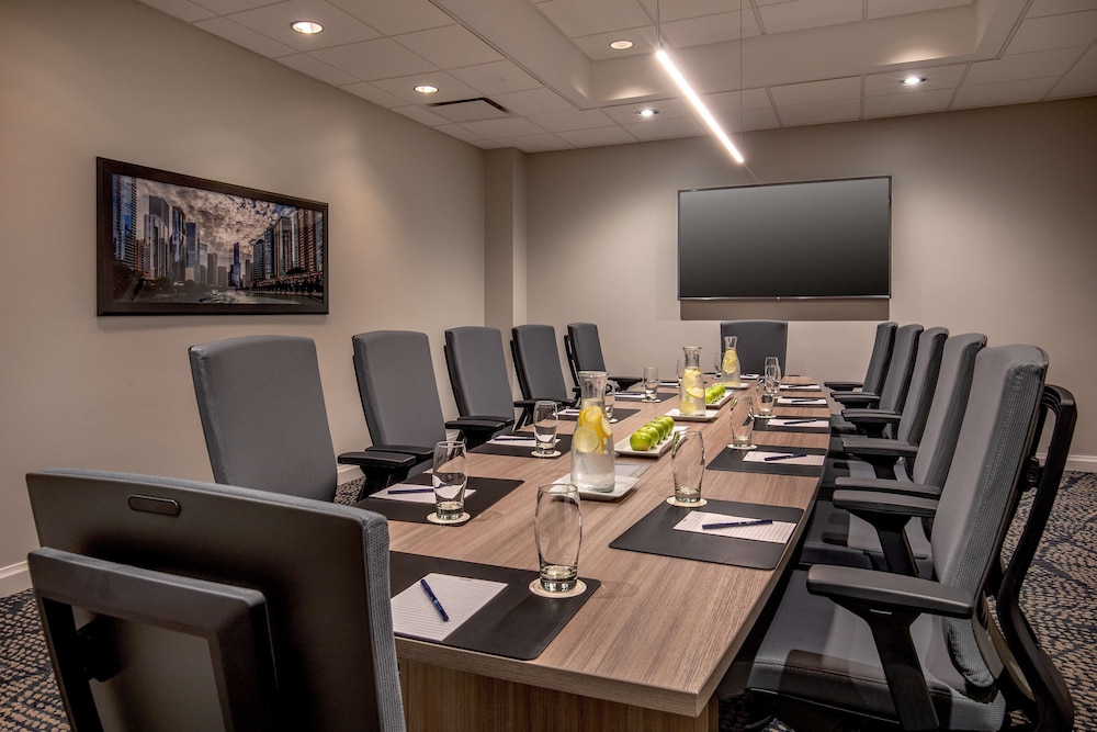 doubletree by hilton chicago north shore conference center