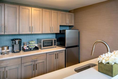 doubletree by hilton chicago north shore conference center