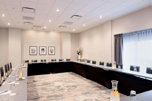 doubletree by hilton chicago north shore conference center