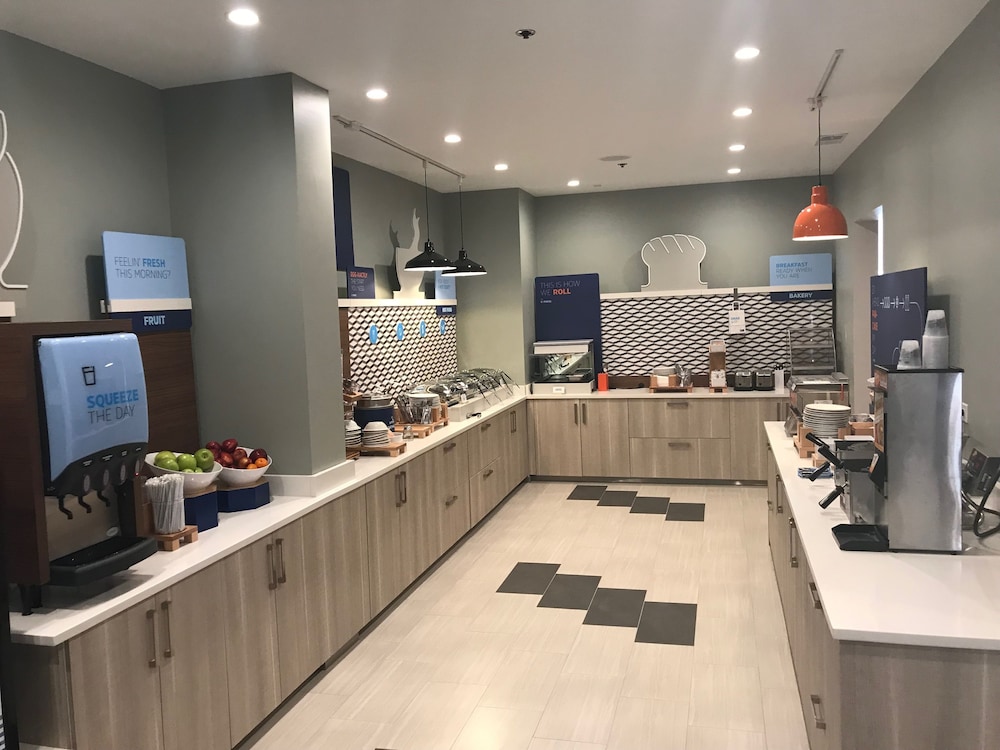 holiday inn express naperville an ihg hotel
