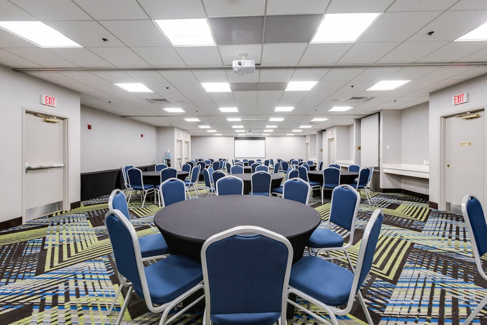 holiday inn express naperville an ihg hotel
