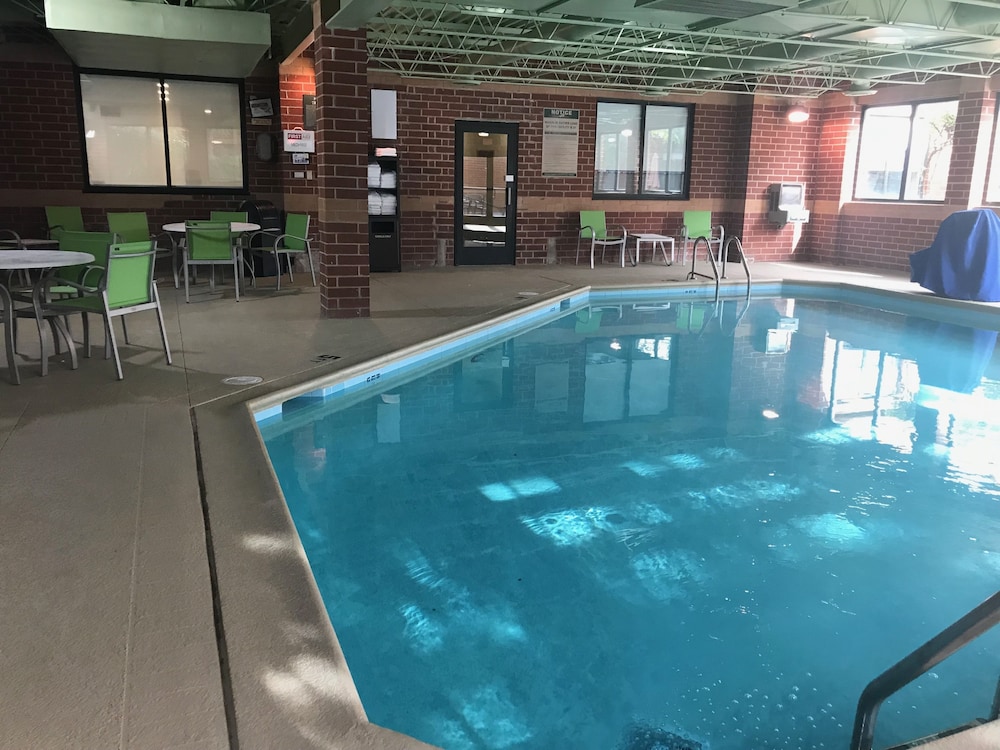 holiday inn express naperville an ihg hotel