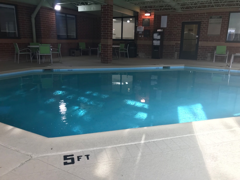 holiday inn express naperville an ihg hotel