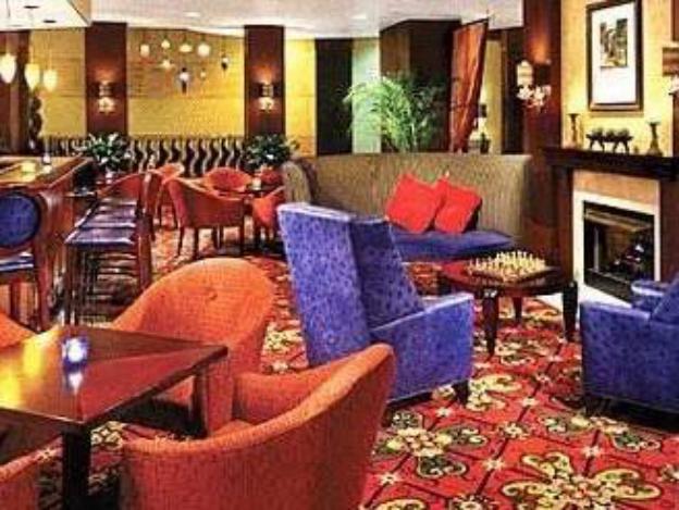 renaissance chicago north shore hotel