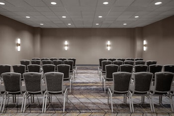 Renaissance Chicago North Shore Hotel,Cook County>>Chicago,4 star