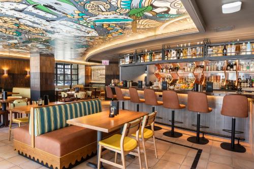 intercontinental chicago magnificent mile by ihg
