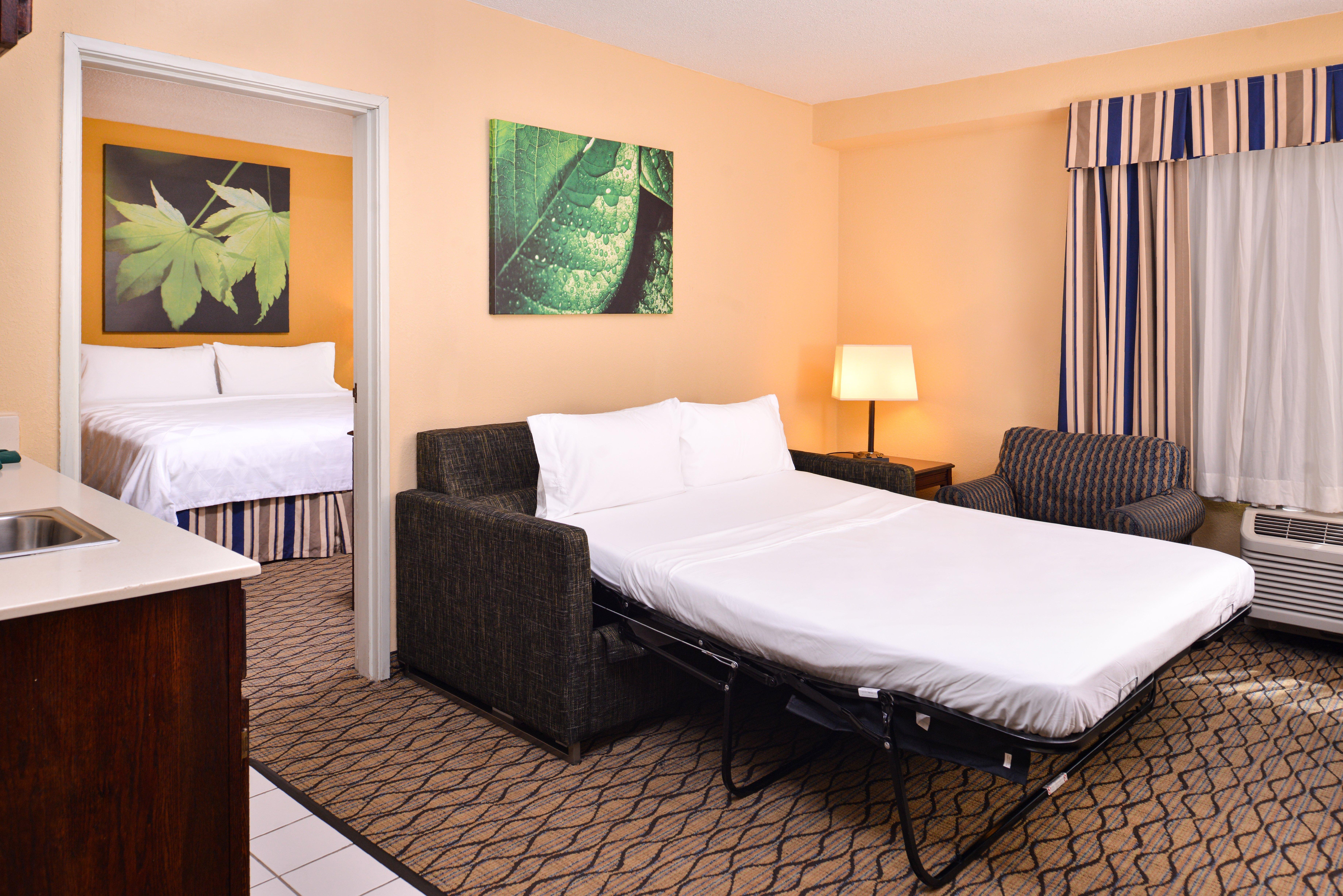holiday inn and suites chicago downtown by ihg