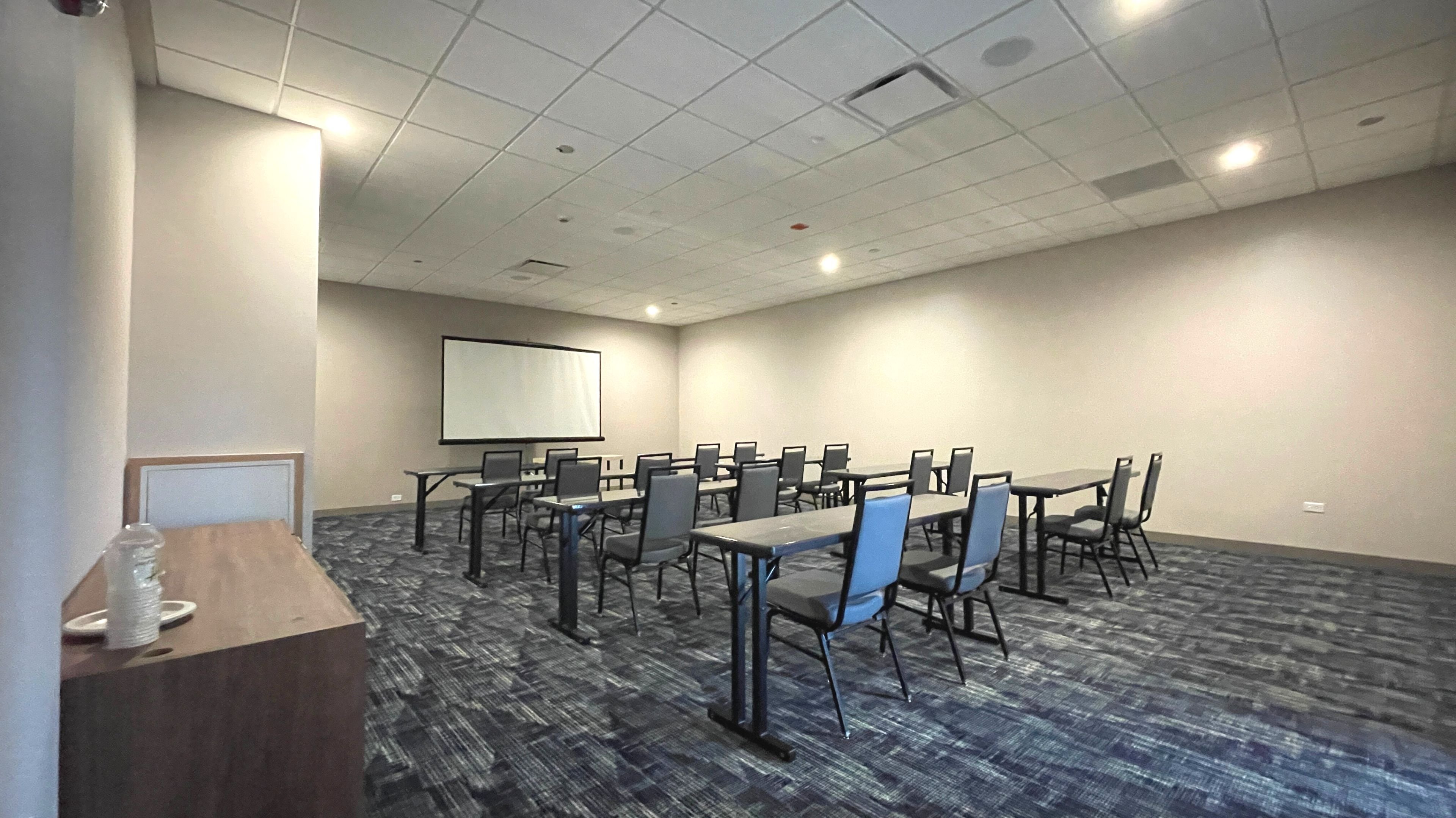 holiday inn and suites chicago downtown by ihg