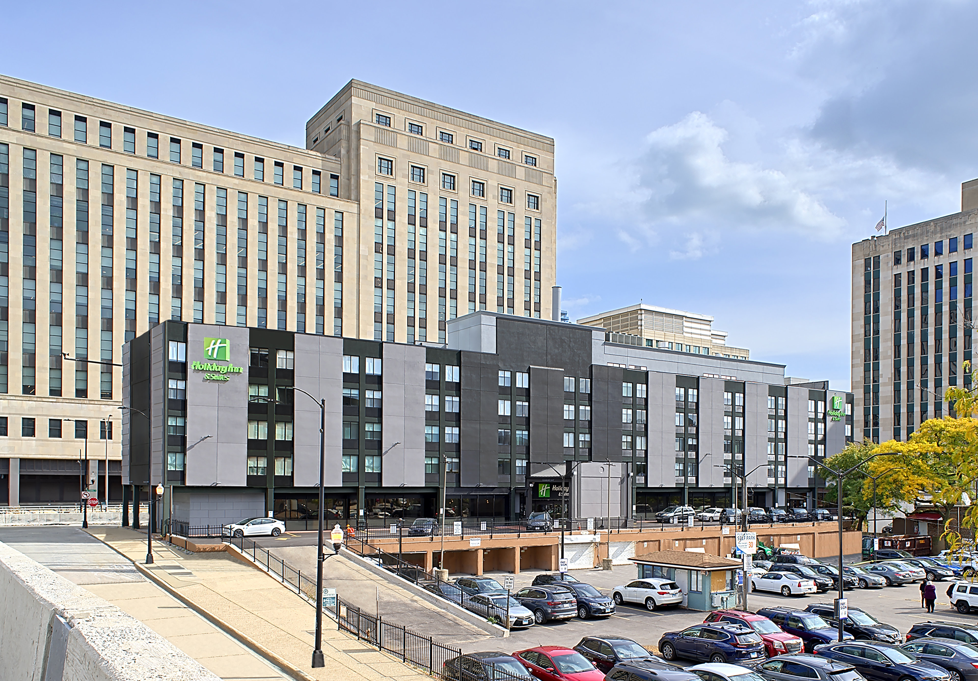 holiday inn and suites chicago downtown by ihg
