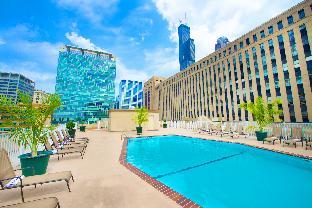 holiday inn and suites chicago downtown by ihg