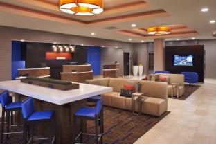 courtyard by marriott chicago downtown river north