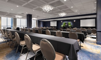 holiday inn chicago dwtn the mart by ihg