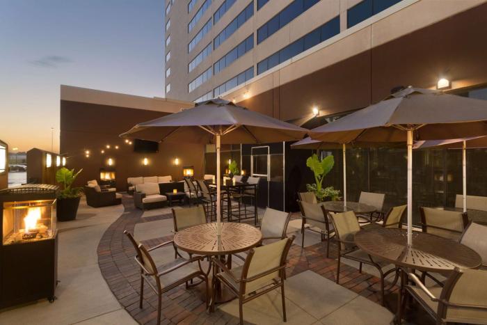 hilton chicago oak brook suites