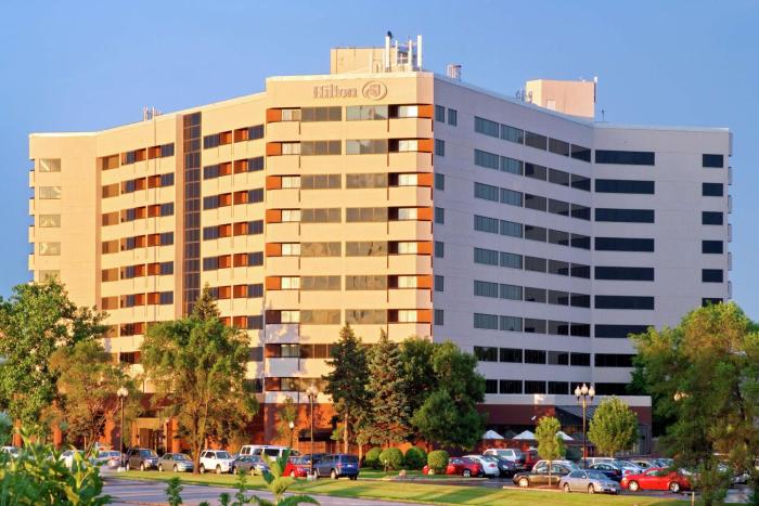 hilton chicago oak brook suites