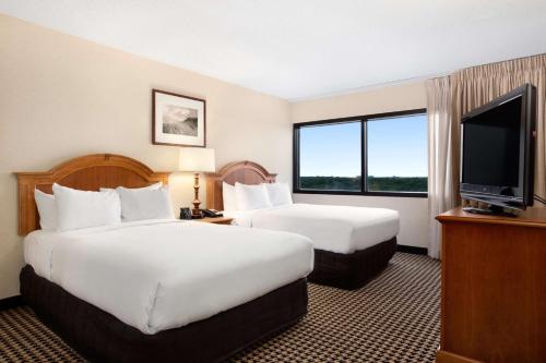hilton chicago oak brook suites