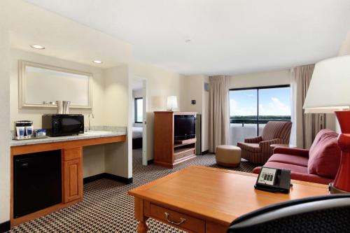 hilton chicago oak brook suites