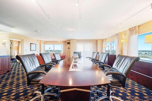 hilton chicago oak brook suites