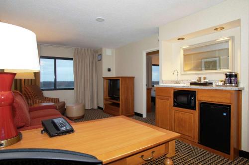 hilton chicago oak brook suites