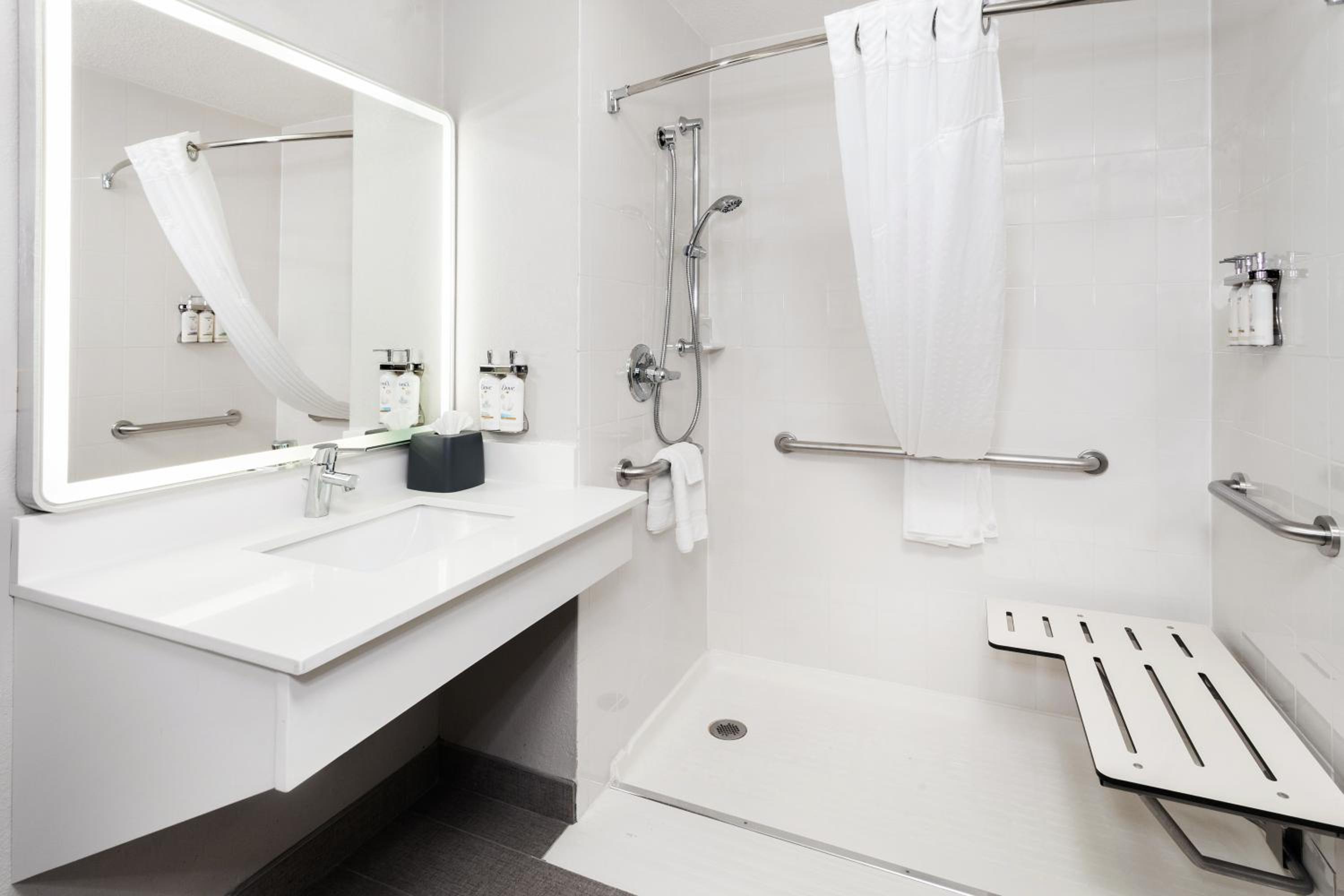 holiday inn chicago oakbrook by ihg