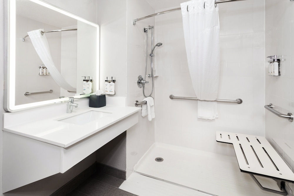holiday inn chicago oakbrook by ihg