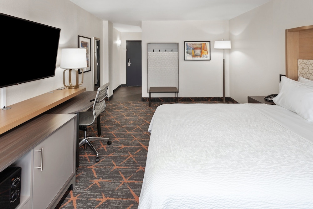holiday inn chicago oakbrook by ihg