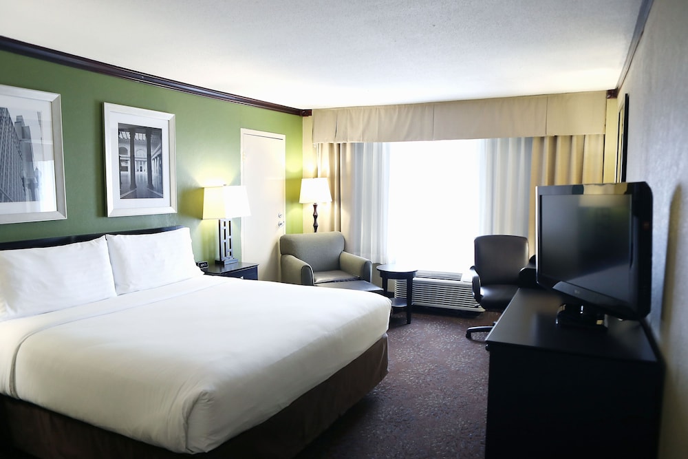 holiday inn chicago oakbrook by ihg