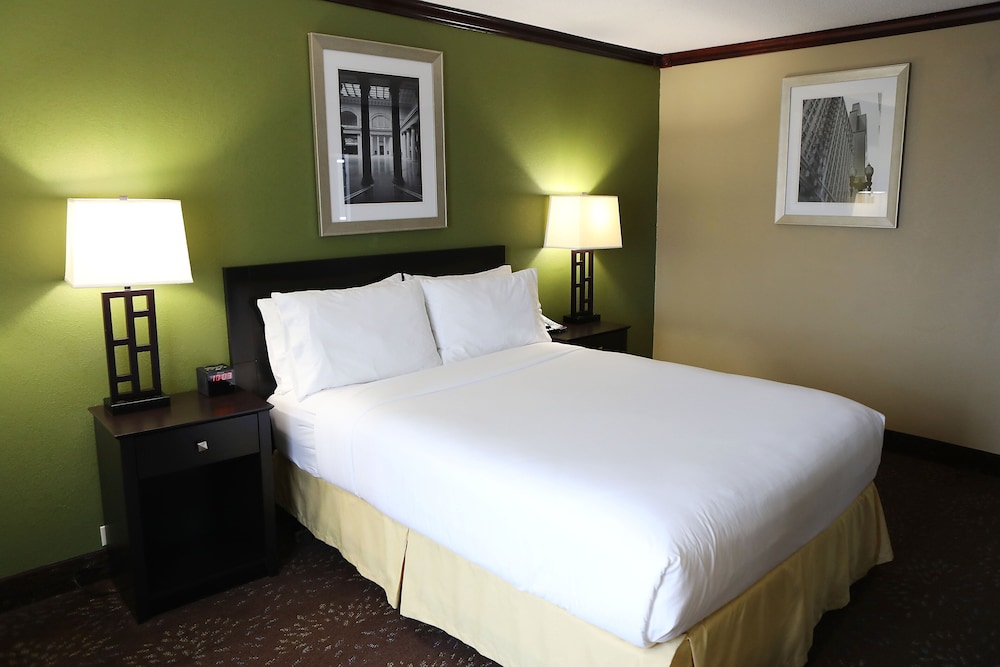 holiday inn chicago oakbrook by ihg
