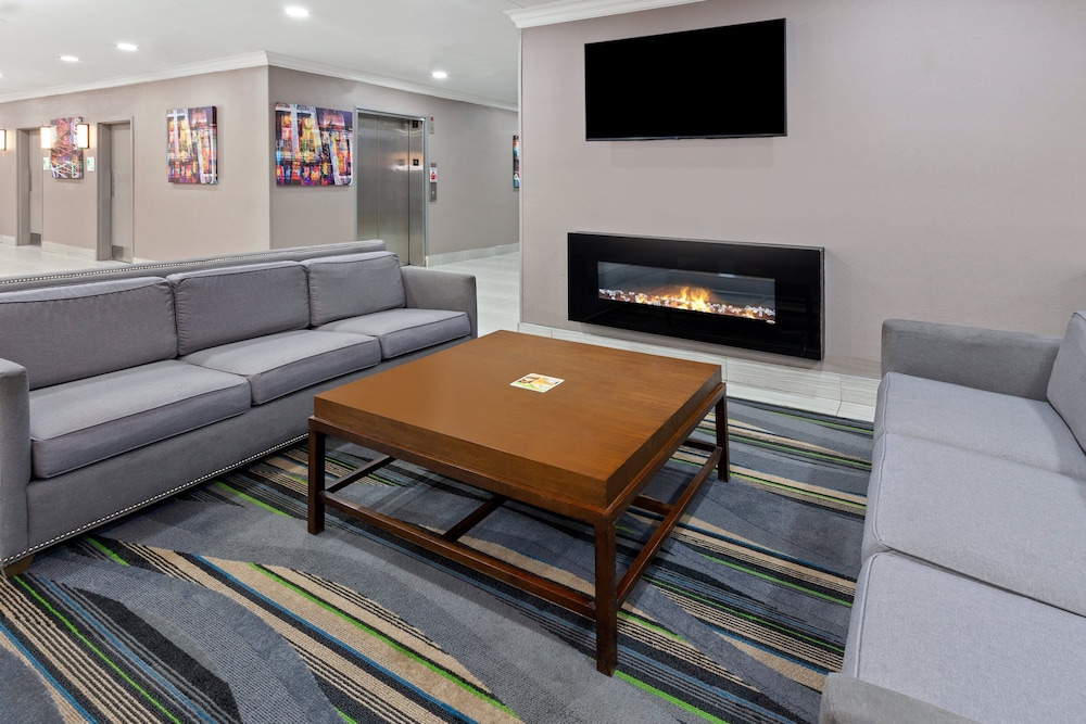holiday inn chicago oakbrook by ihg