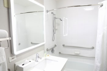 Holiday Inn Chicago-Oakbrook By Ihg,Oak Brook>>Chicago,3 star
