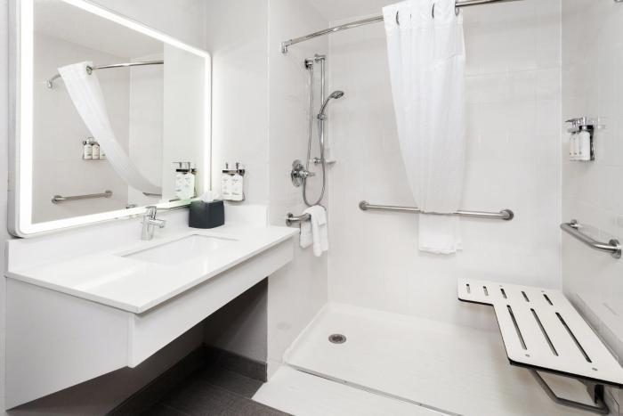 holiday inn chicago oakbrook by ihg