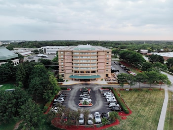 doubletree suites by hilton htl and conf cntr downers grove