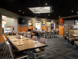 holiday inn chicago northwest elgin by ihg