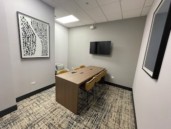 Holiday Inn Chicago Northwest-Elgin By Ihg,Cook County>>Chicago,3 star