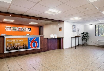 Motel 6 Prospect Heights, Il,Chicago>>Bellwood,2 star